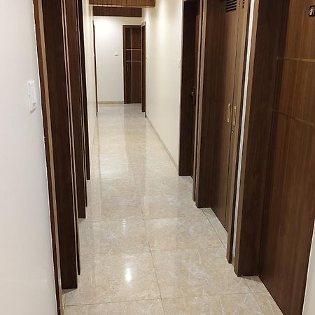 Hotel Suvarnam Residency アフマドナガル エクステリア 写真